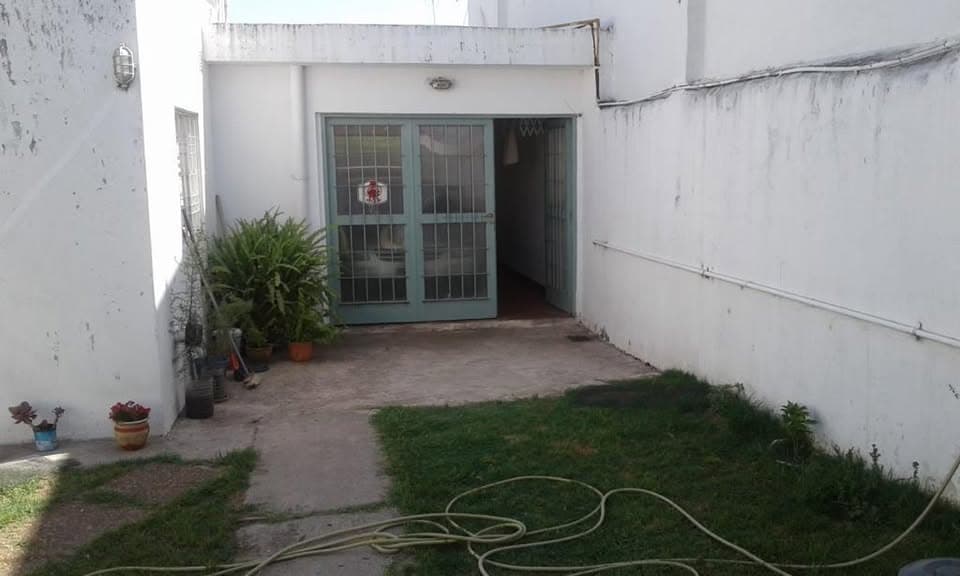 Casa de 2 dormitorios + departamento independiente en Residencial Vélez Sarsfield, foto 4