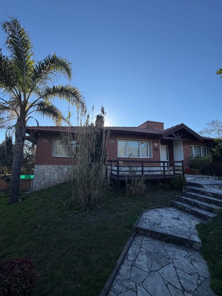 Casa de 4 dormitorios en Villa Edén con pileta, quincho y vista a las sierras, foto 2