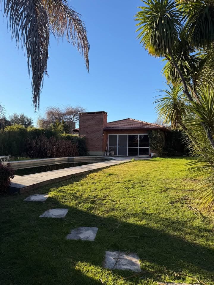 Casa de 4 dormitorios en Villa Edén con pileta, quincho y vista a las sierras, foto 3