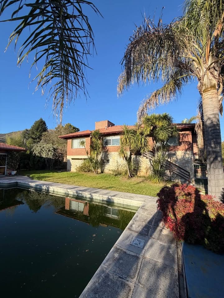 Casa de 4 dormitorios en Villa Edén con pileta, quincho y vista a las sierras, foto 4