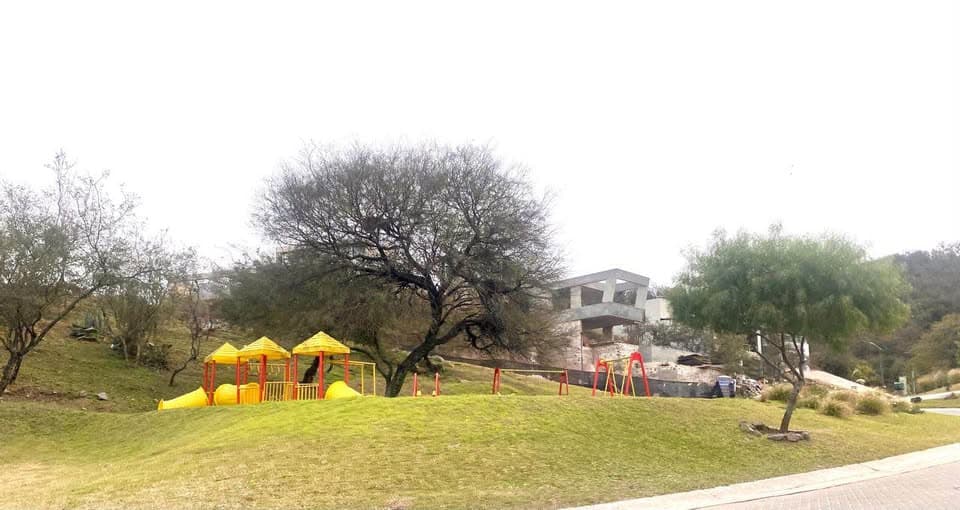Lote de 1.400 m² en Country La Deseada, con vista a Córdoba, foto 2