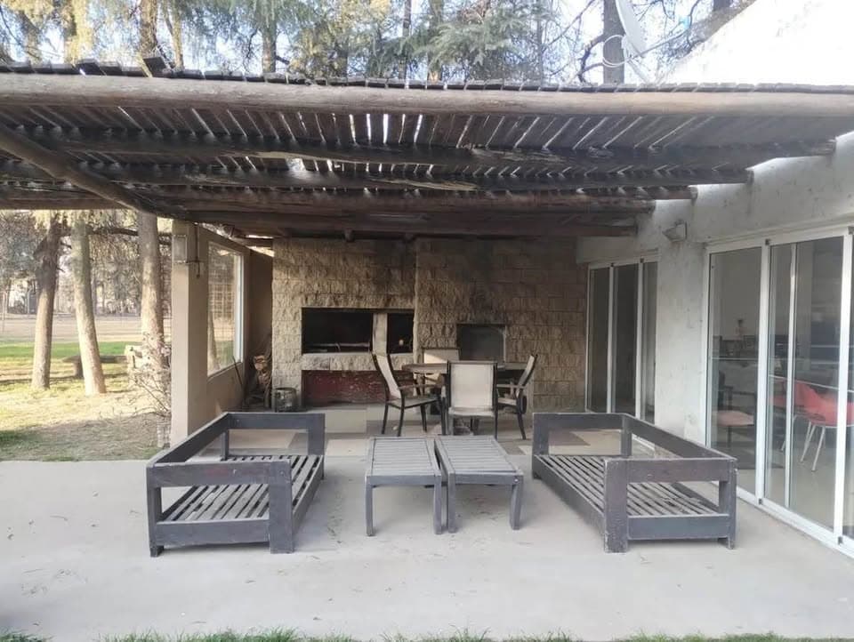 Casa quinta en Villa Esquiú sobre 1,6 hectáreas, foto 3