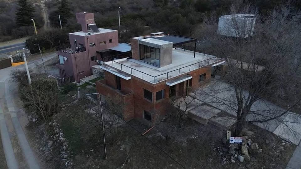 Casa a estrenar en barrio cerrado Los Aromitos, con pileta y vistas, foto 3